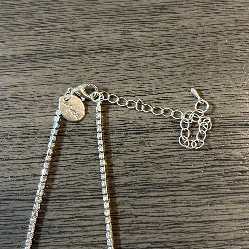 Lovisa Elegant Silver Necklace and Earring Set - Picture 2 of 3